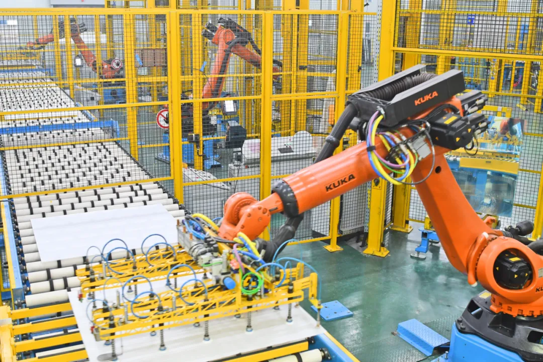 明治案例 | 告别围栏时代!激光雷达让机械臂产线“智能守卫”效率飙升