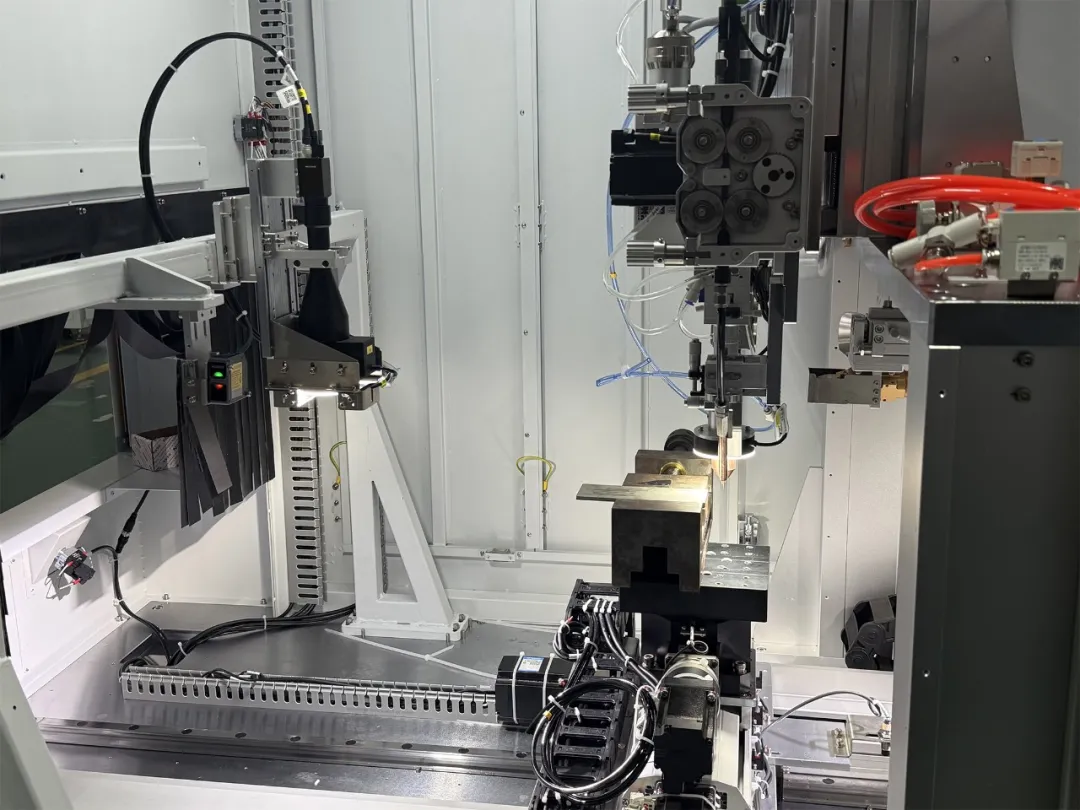 实战案例 | 提升激光焊接定位精度与效率的&ldquo;利器&rdquo;，明治激光位移传感器MLD35